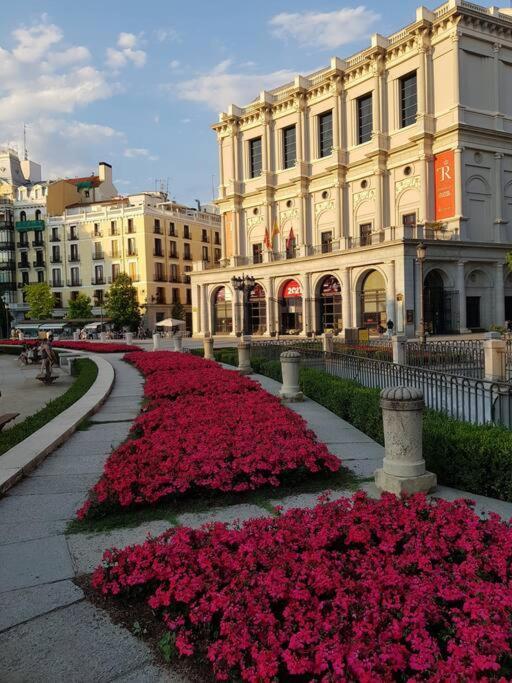 Centro Madrid. Plaza Mayor. Puerta Del Sol. Opera. Exterior photo