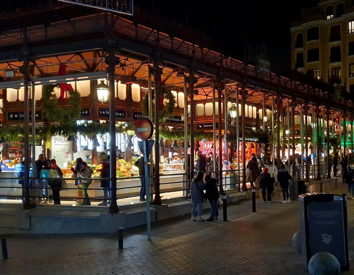 Centro Madrid. Plaza Mayor. Puerta Del Sol. Opera. Exterior photo
