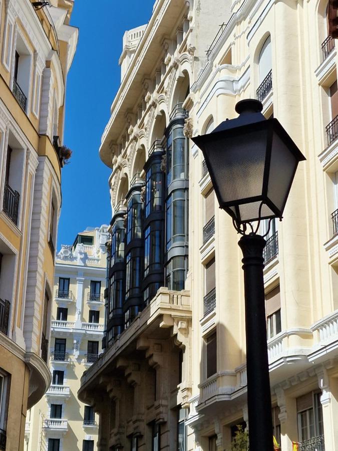 Centro Madrid. Plaza Mayor. Puerta Del Sol. Opera. Exterior photo